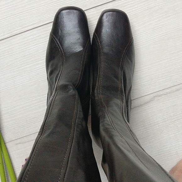 NWOT, AEROSOLES, Lasticity boots - Picture 13 of 13